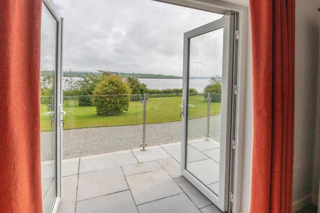 2 Bed Waterfront Property - Close To Courtmacsherry Cork Luaran gambar